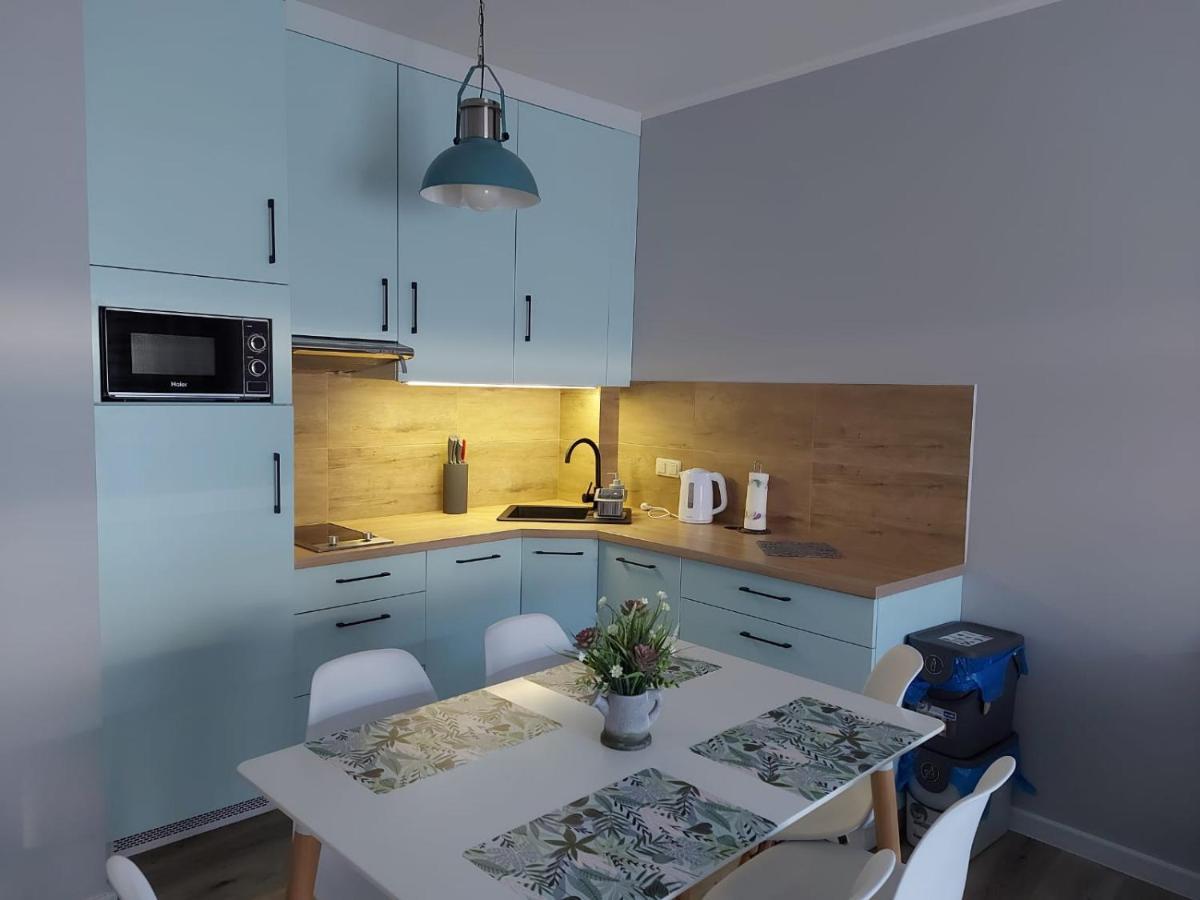Apartamenty Z Tarasami "Mietowy Spokoj 15" "Romantyczna Szarosc 16" "Niebieska Elegancja 17" Maksymalnie Dla 6 Osob Pobierowo Bagian luar foto