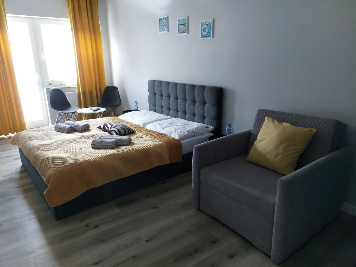 Apartamenty Z Tarasami "Mietowy Spokoj 15" "Romantyczna Szarosc 16" "Niebieska Elegancja 17" Maksymalnie Dla 6 Osob Pobierowo Bagian luar foto