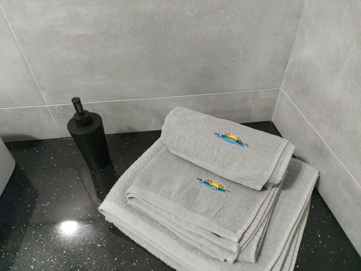 Apartamenty Z Tarasami "Mietowy Spokoj 15" "Romantyczna Szarosc 16" "Niebieska Elegancja 17" Maksymalnie Dla 6 Osob Pobierowo Bagian luar foto