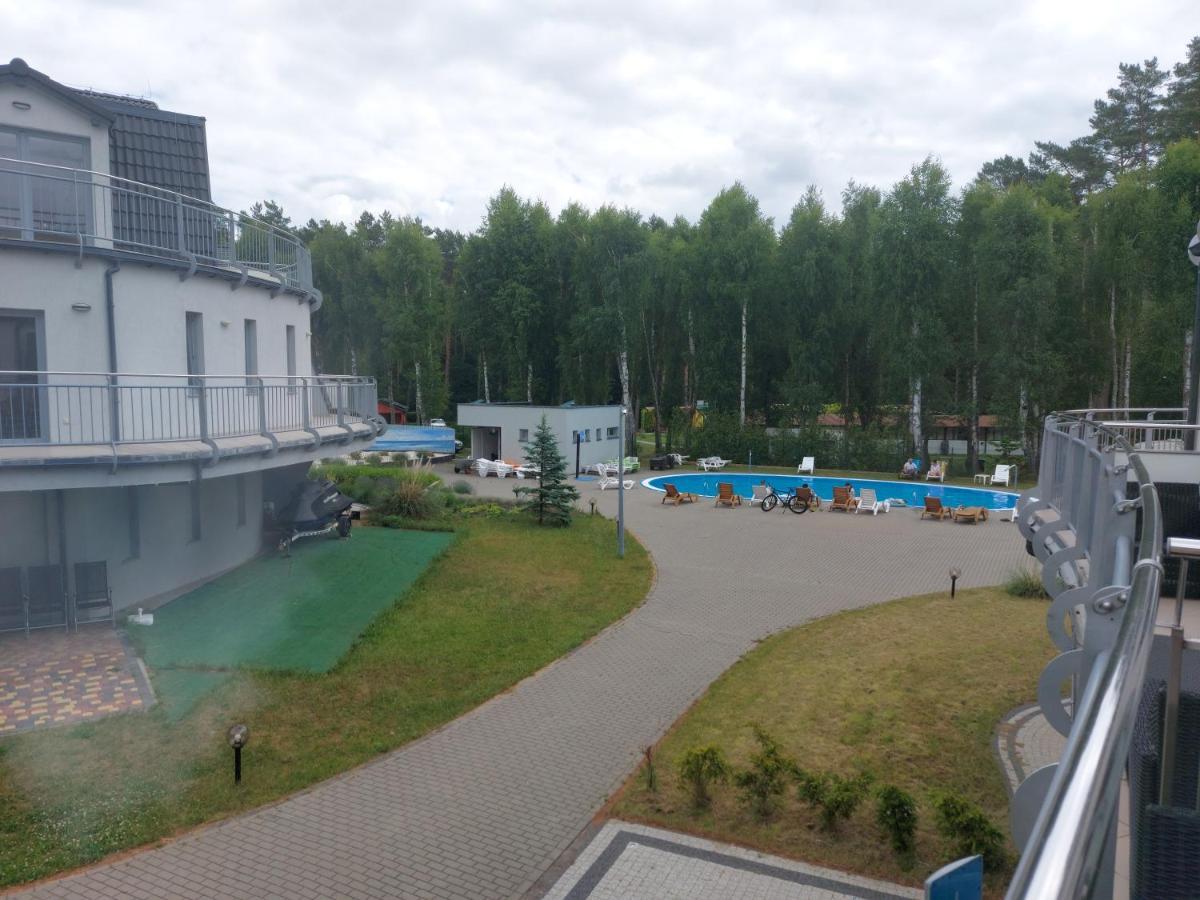 Apartamenty Z Tarasami "Mietowy Spokoj 15" "Romantyczna Szarosc 16" "Niebieska Elegancja 17" Maksymalnie Dla 6 Osob Pobierowo Bagian luar foto