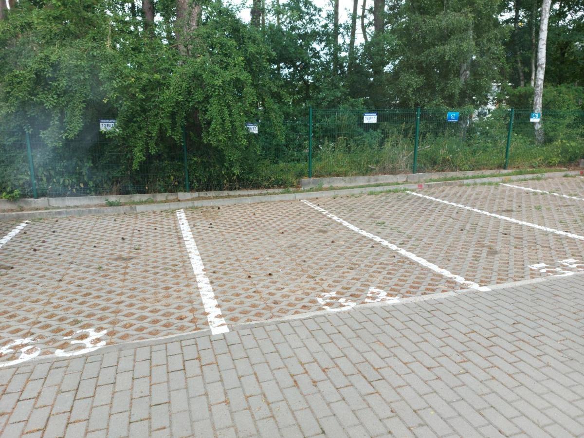 Apartamenty Z Tarasami "Mietowy Spokoj 15" "Romantyczna Szarosc 16" "Niebieska Elegancja 17" Maksymalnie Dla 6 Osob Pobierowo Bagian luar foto