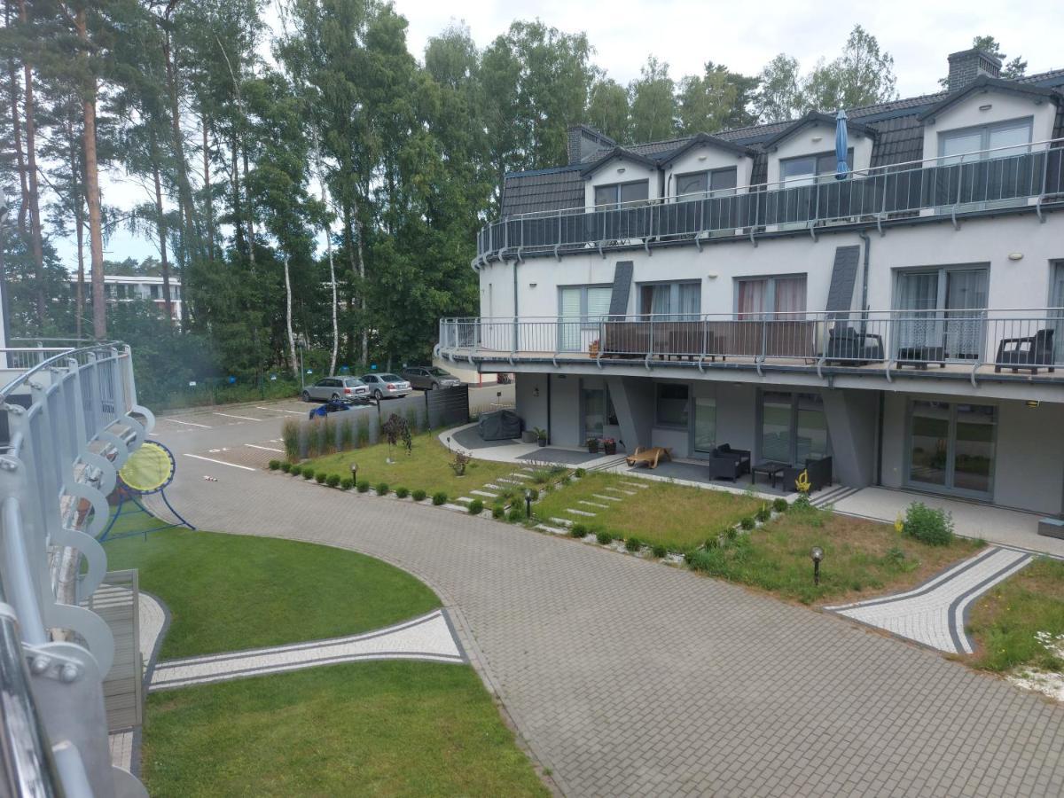 Apartamenty Z Tarasami "Mietowy Spokoj 15" "Romantyczna Szarosc 16" "Niebieska Elegancja 17" Maksymalnie Dla 6 Osob Pobierowo Bagian luar foto