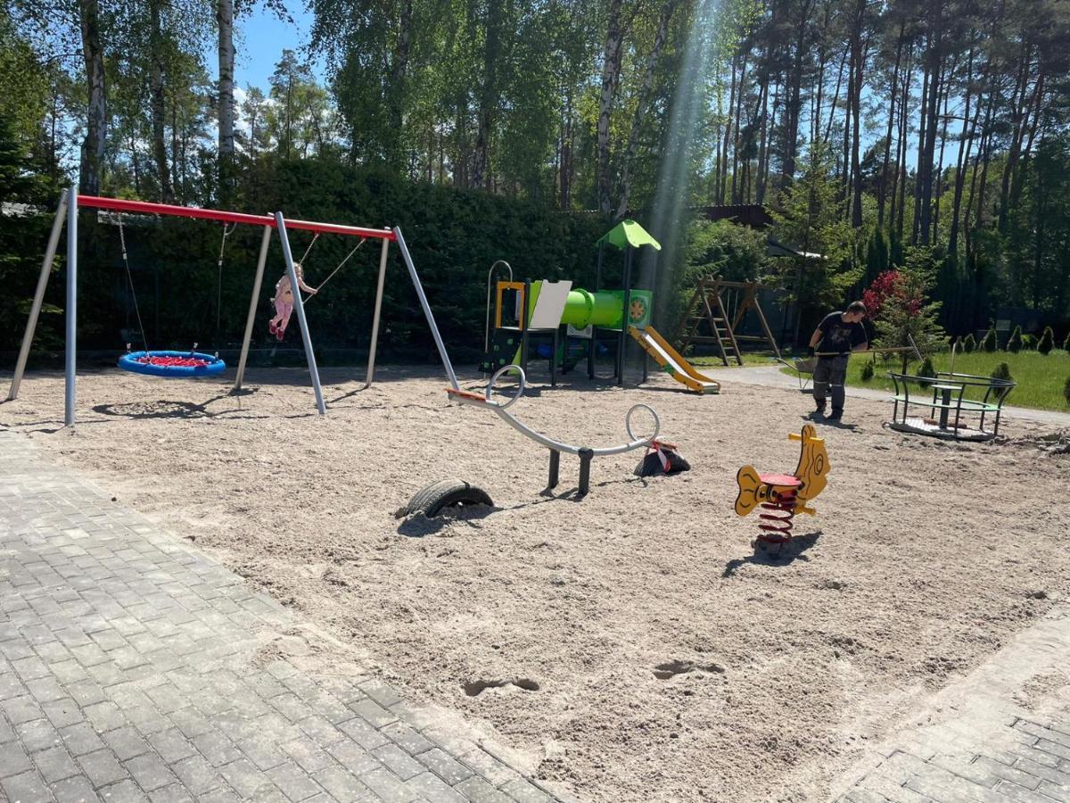 Apartamenty Z Tarasami "Mietowy Spokoj 15" "Romantyczna Szarosc 16" "Niebieska Elegancja 17" Maksymalnie Dla 6 Osob Pobierowo Bagian luar foto